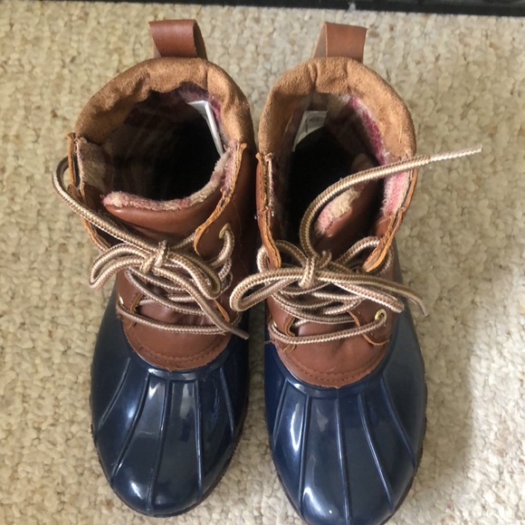 Adrienne Vittadini Girl’s duck boots Size 2 - Picture 5 of 12